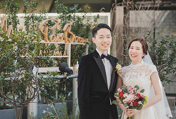 美味しい料理とお酒を愉しむアットホームwedding